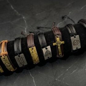 Pulseras de cuerina