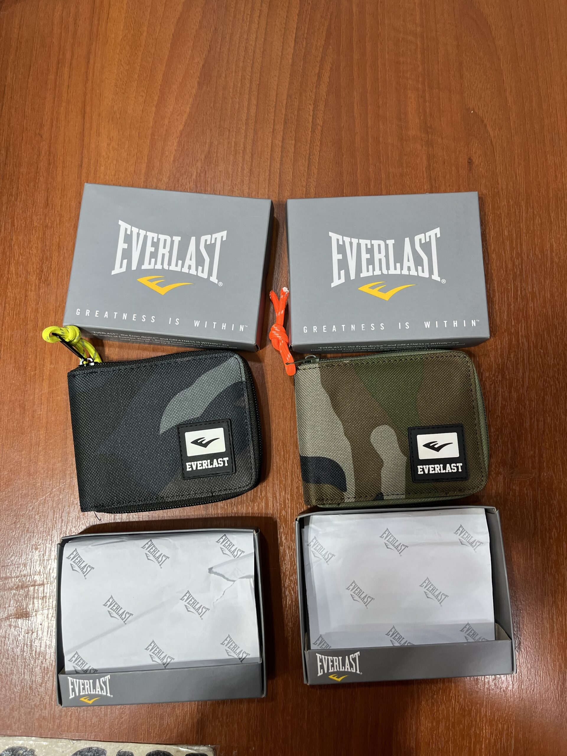 Billetera EVERLAST con caja