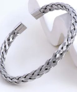 Alternative view of Pulsera Trenzada