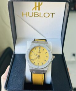 Alternative view of Caja Hublot