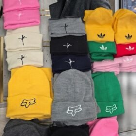 Gorros de Lana Bordados 4