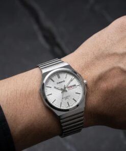 Reloj Casio E735 2